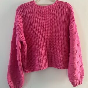 Small pink sweater in amazing condition and quality!!